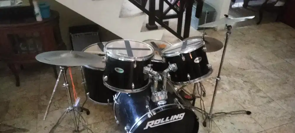 FOR SALE ‼️DRUM SET ROLLING BLACK