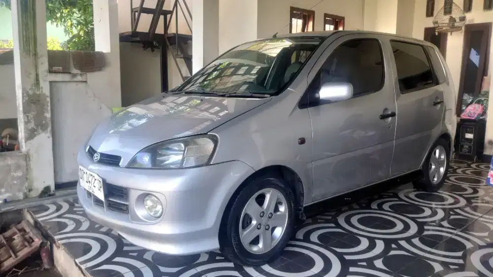 Daihatsu YRV Automatic 2001