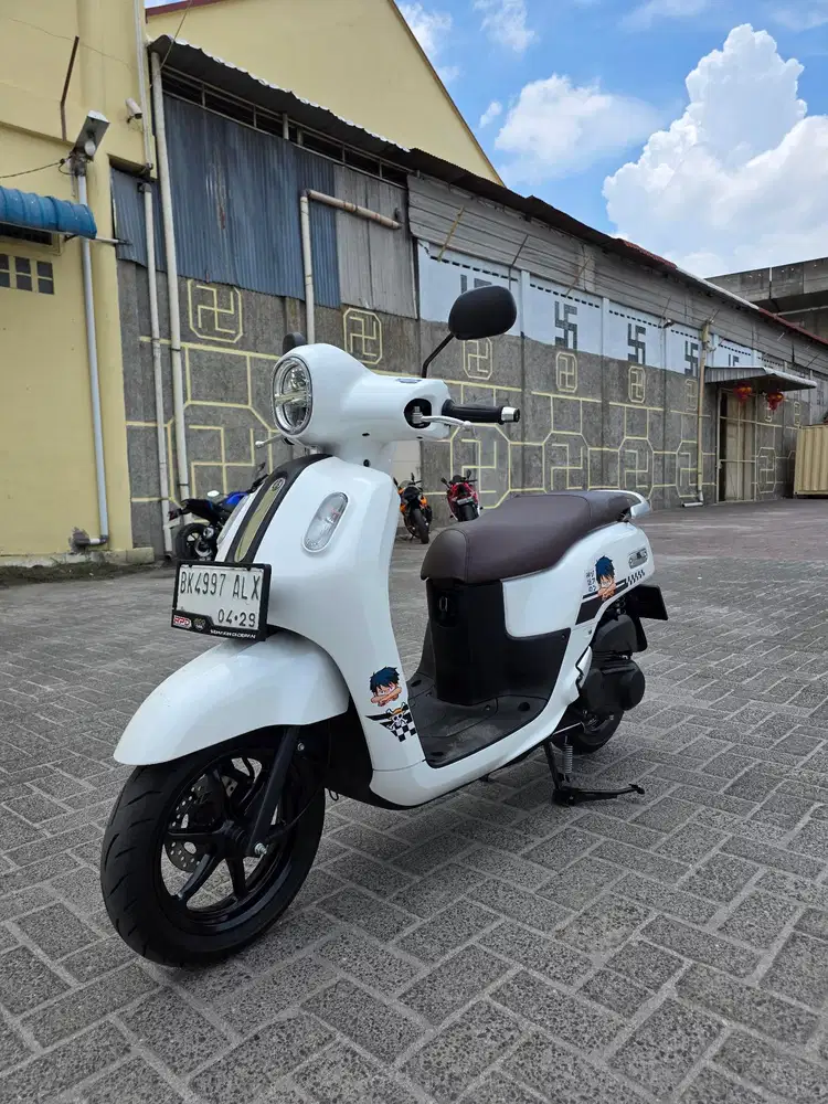 Yamaha Fazzio Neo Putih 2024