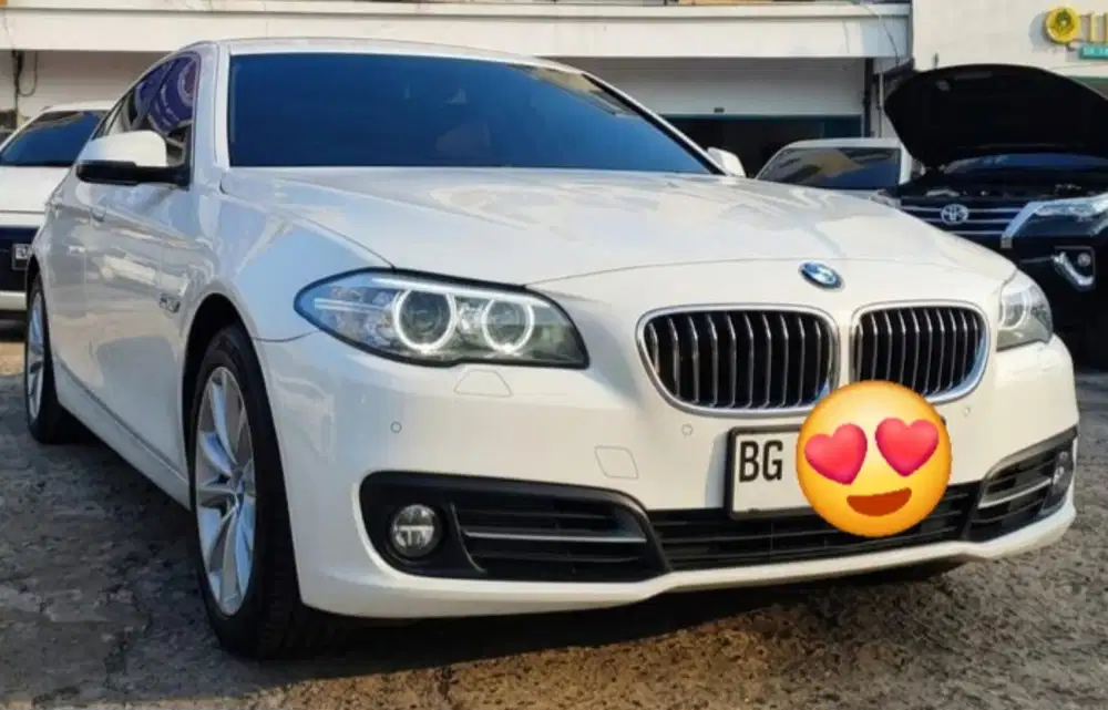 BMW 520i 2,0 A/T tahun 2014