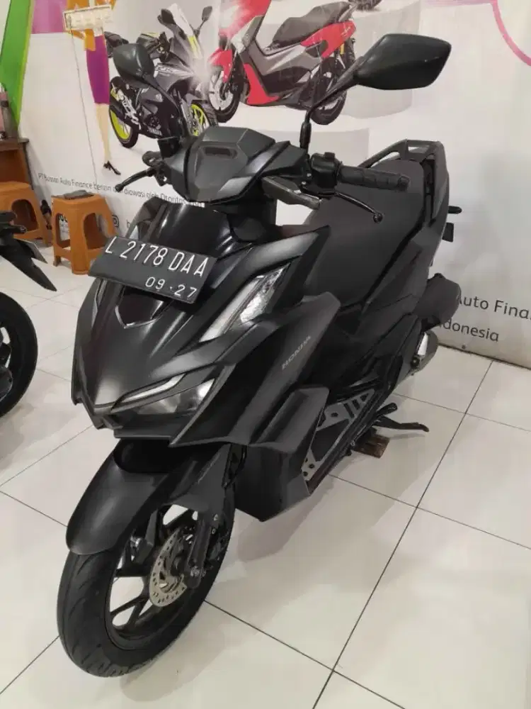 HONDA VARIO 160 CBS 2022 HITAM TOP