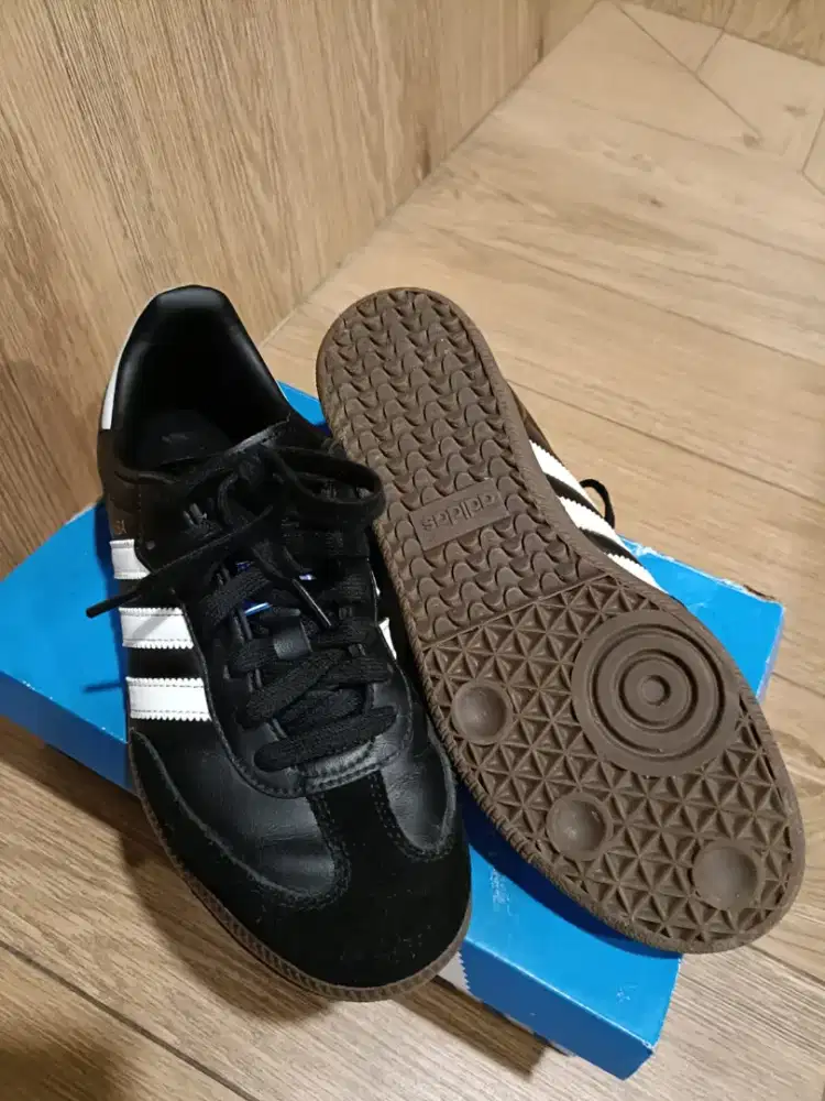 SEPATU ADIDAS OG MEN'S SNEAKERS CORE BLACK