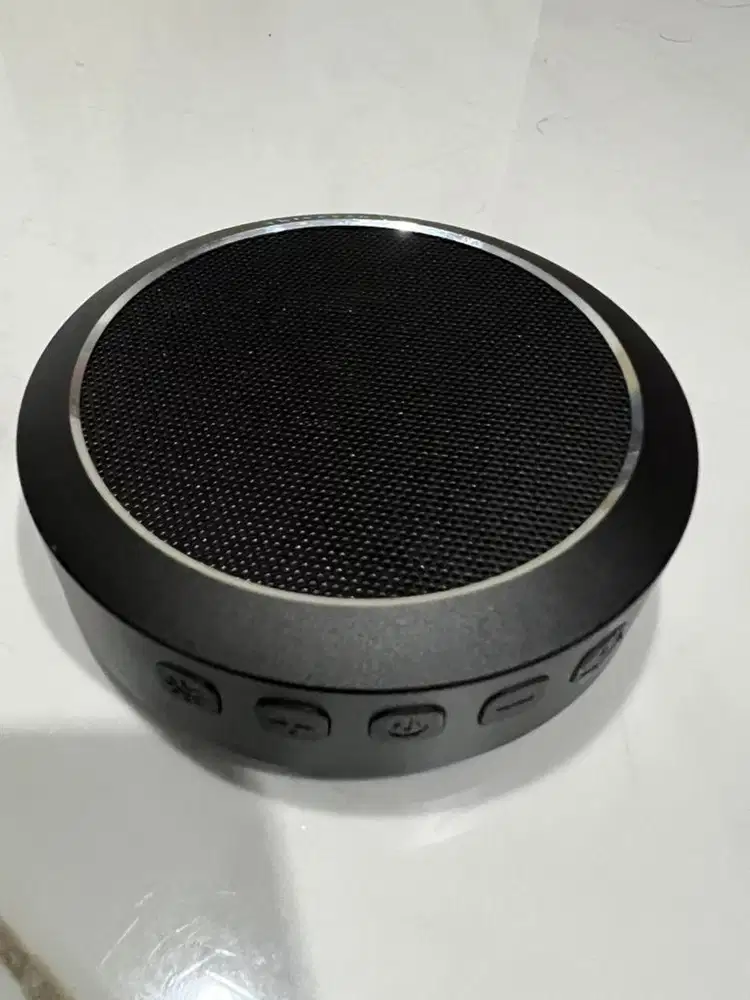 White noise machine (sleep aid)