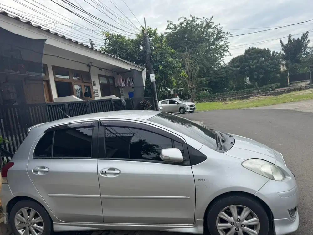 Toyota Yaris 2011 Bensin