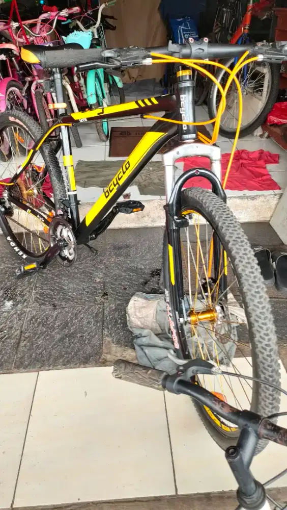 Sepeda MTB/Gunung merk bcyel masih asli mulus 85% jamin semua normal