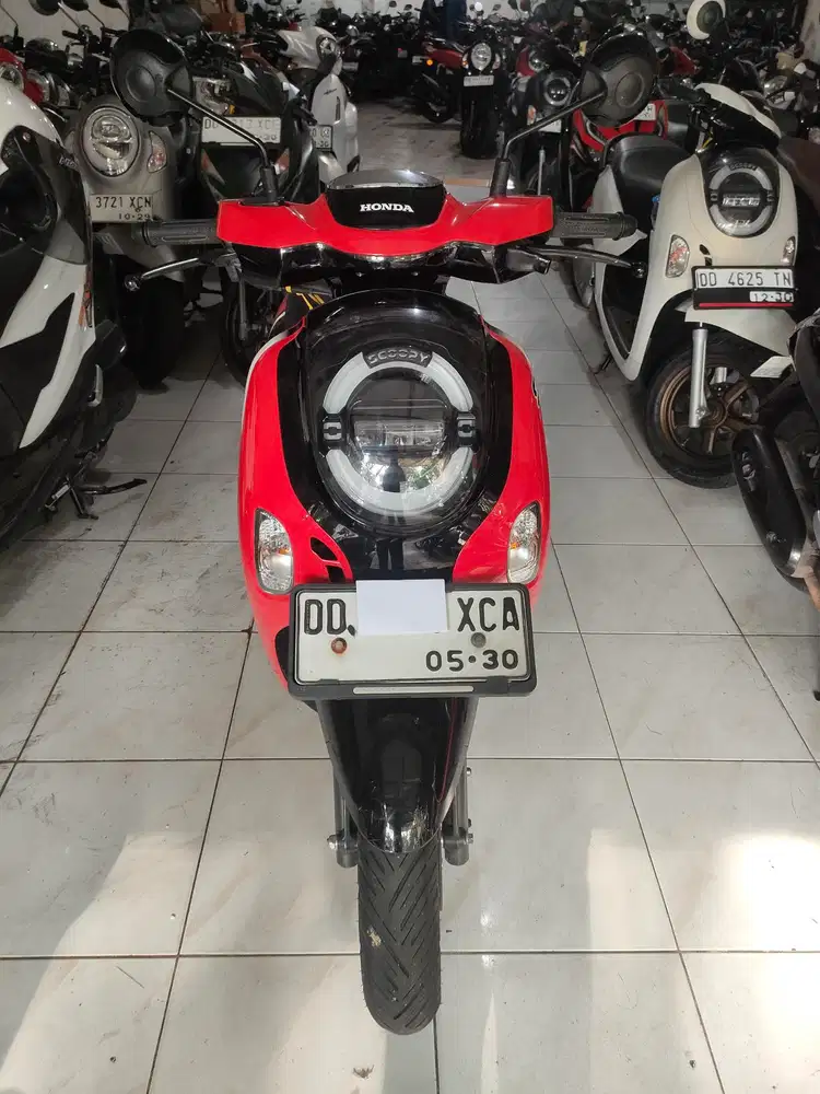 Honda Scoopy 2025 merah hitam