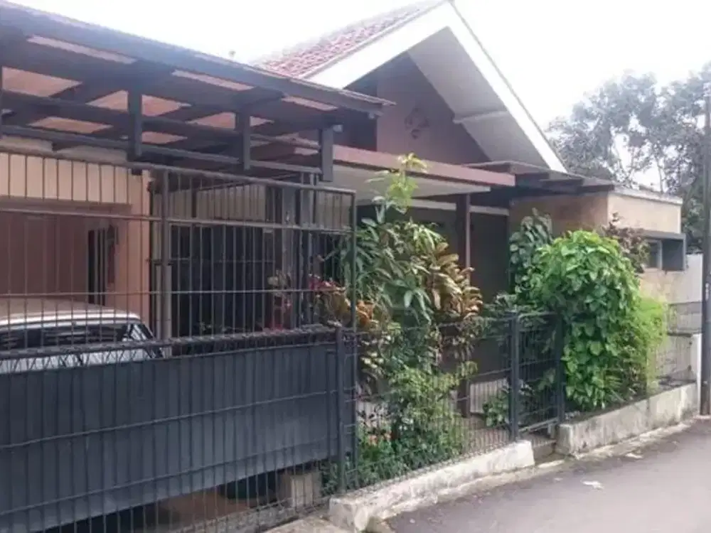 Rumah Siap Huni Strategis di Kebon Kawung Bandung