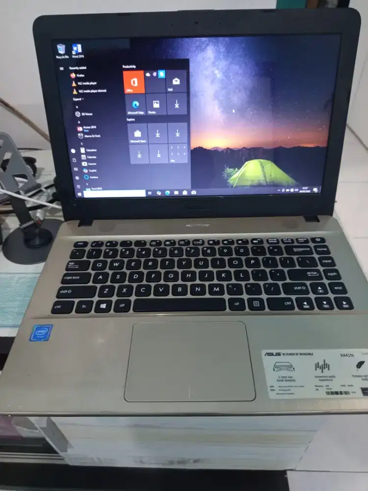 Laptop Asus X441N Ram 4gb/500gb .batre awet