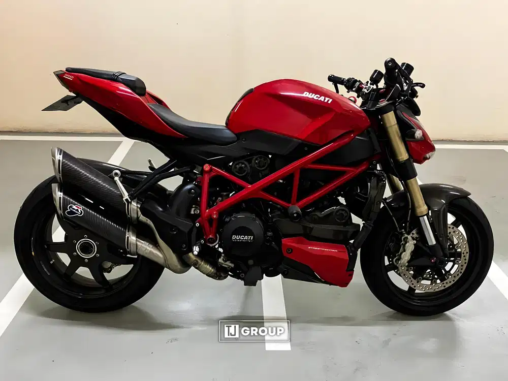 FOR SALE!! Ducati Street Fighter 848 2012
