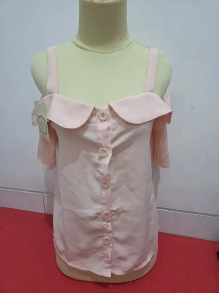 Baju cherrybelle merk Avadela  ld 94cm