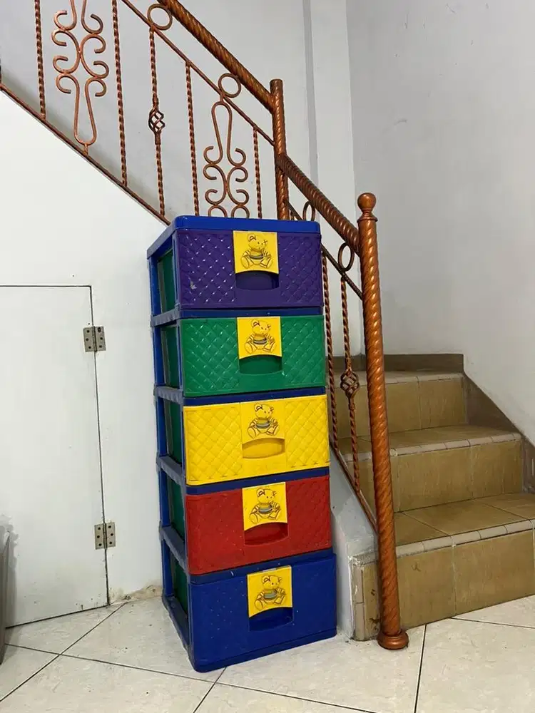 Lemari plastik 5 susun