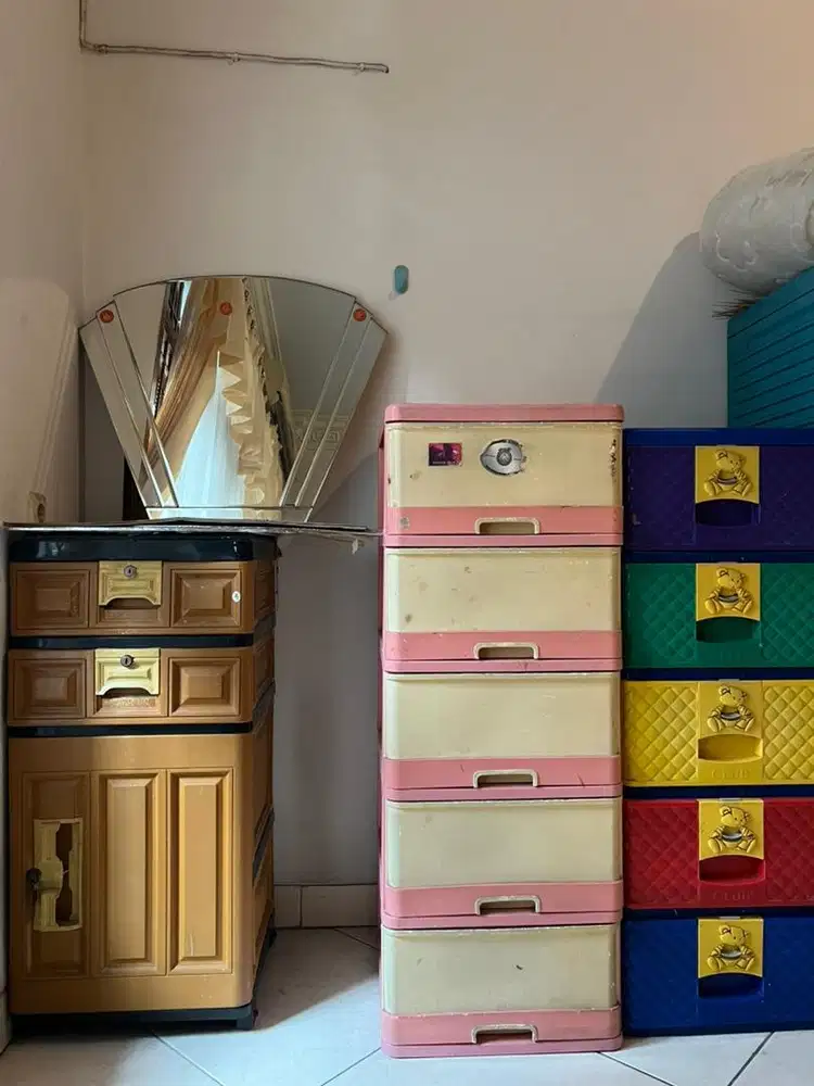 Lemari plastik 5 susun