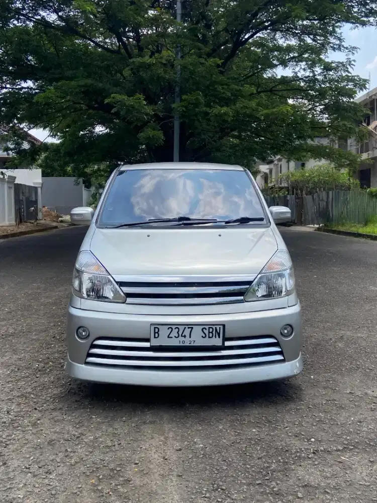 Nissan Serena 2.0 Hws At 2012