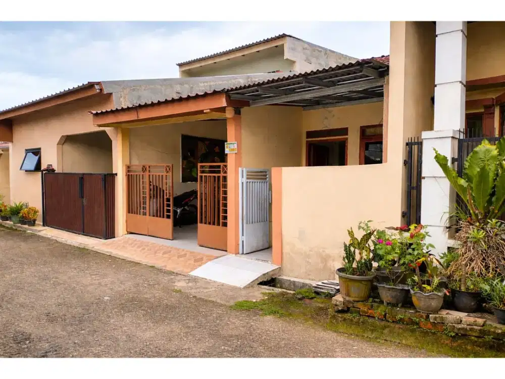 DIJUAL RUMAH BAGUS SIAP HUNI HARGA NEGO DI PESONA CILEBUT BOGOR BO201