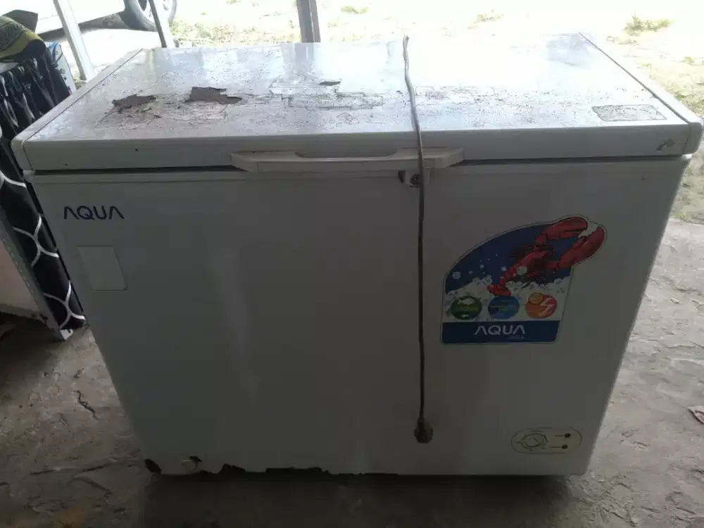 Freezer Merek AQUA
