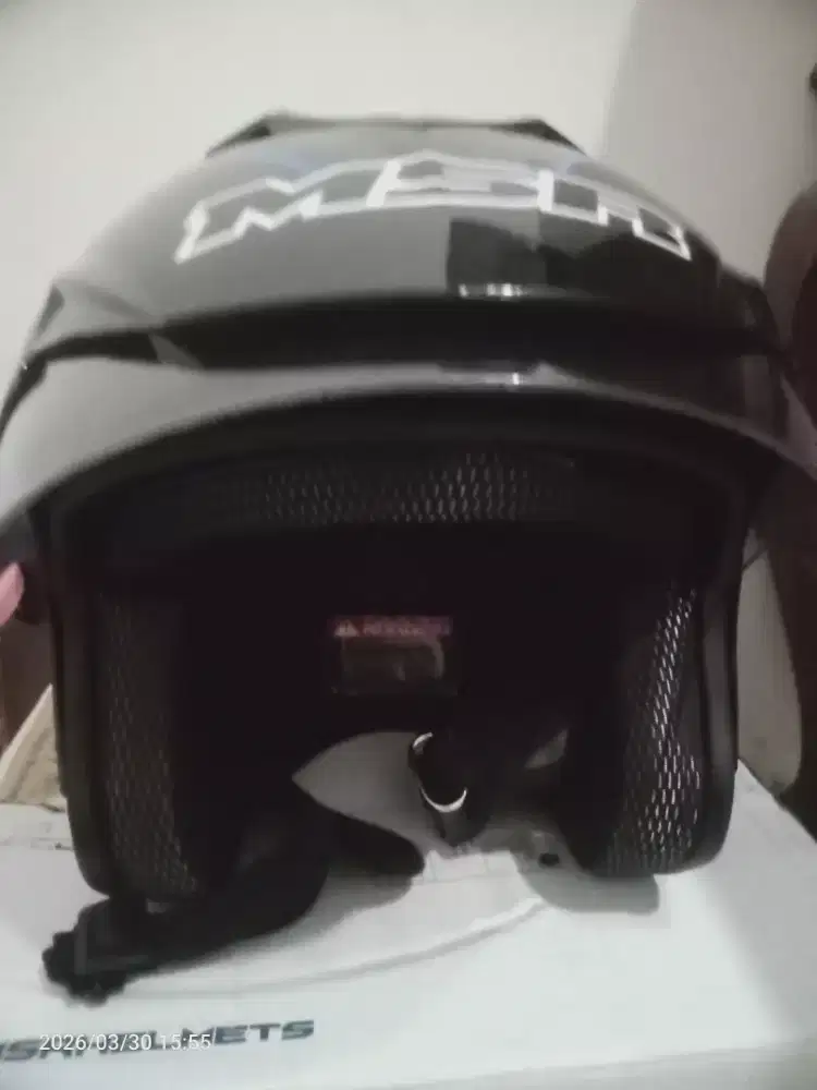 Dijual helm half face merk MSR