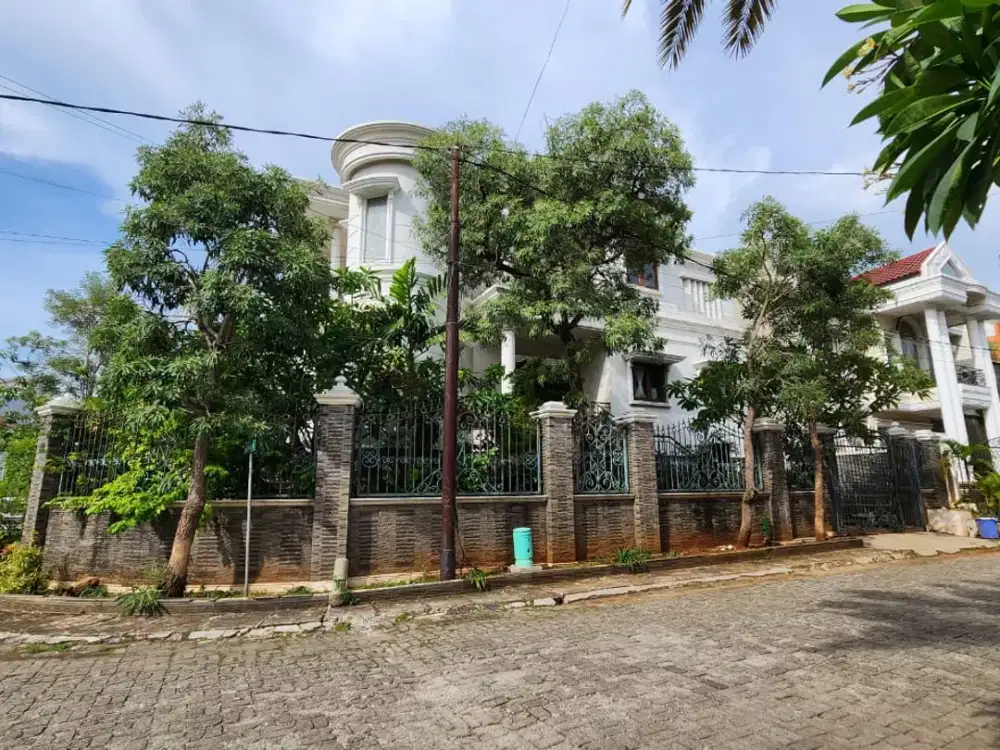 Dijual Rumah Hook Mewah di Villa Permata Gading - Jakut