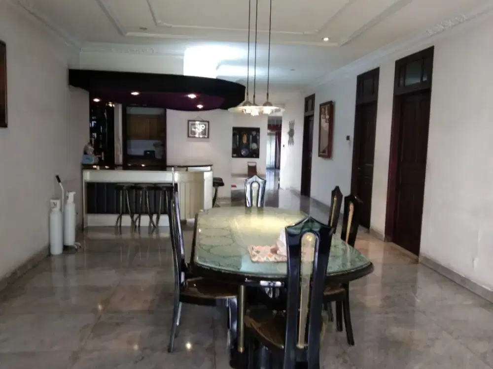 Dijual Rumah Menteng Jarang Ada, Siap Huni, Jalan Lebar - Jakpus