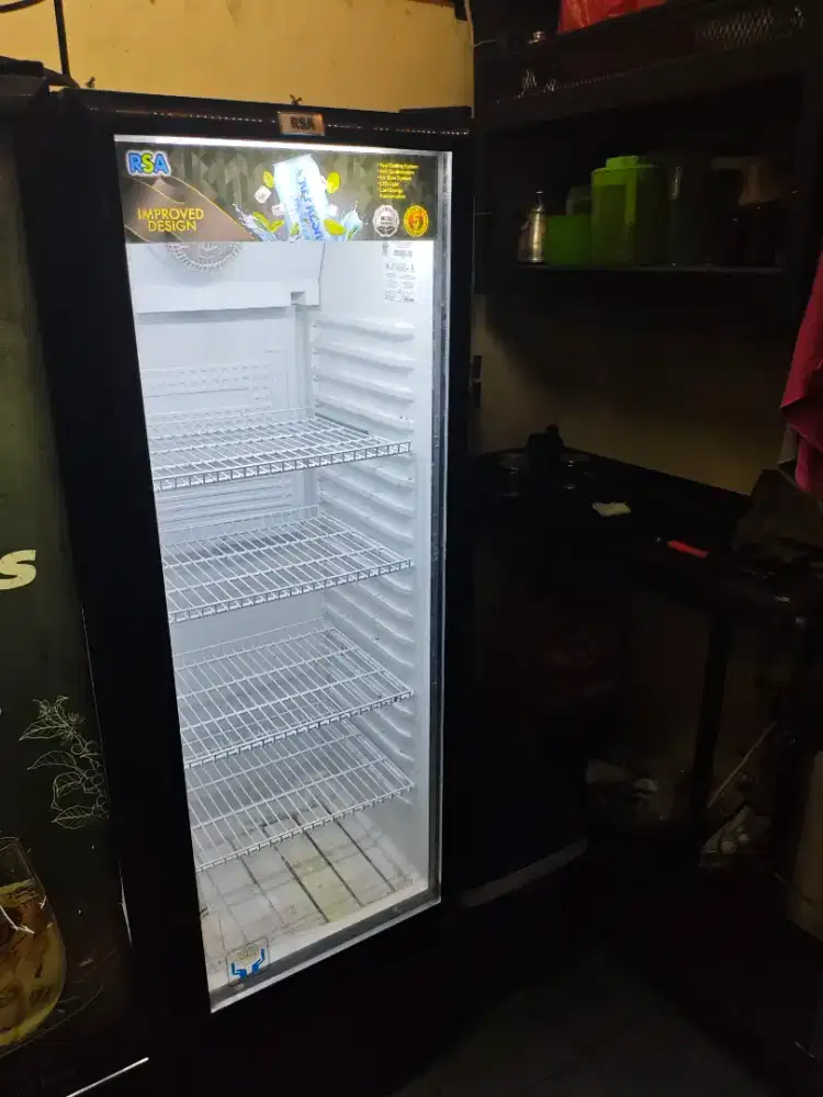Di jual showcase RSA 5 RAK