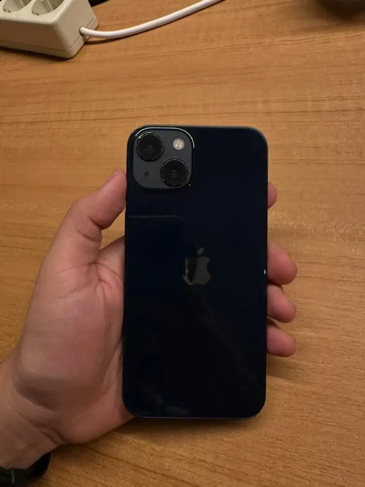 Iphone 13 - 128GB second black.