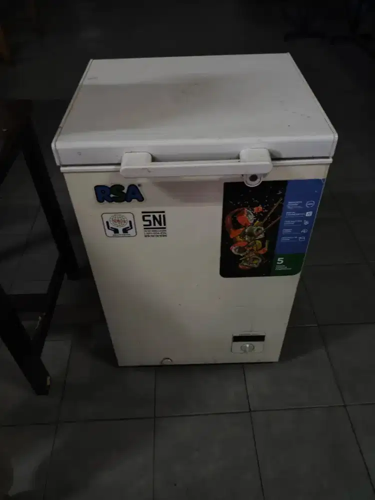 Di jual chiest freezer RSA CF 110