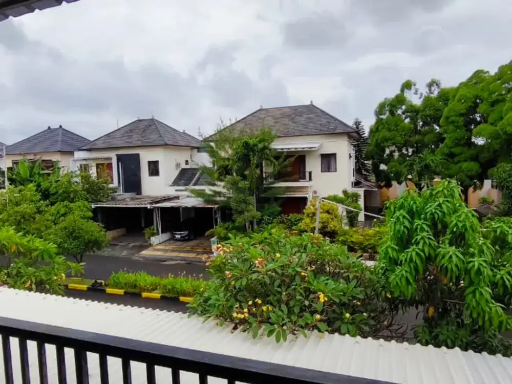 Rumah Bagus 2 Lantai Siap Huni di Cluster Heliconia, Harapan Indah, Bekasi