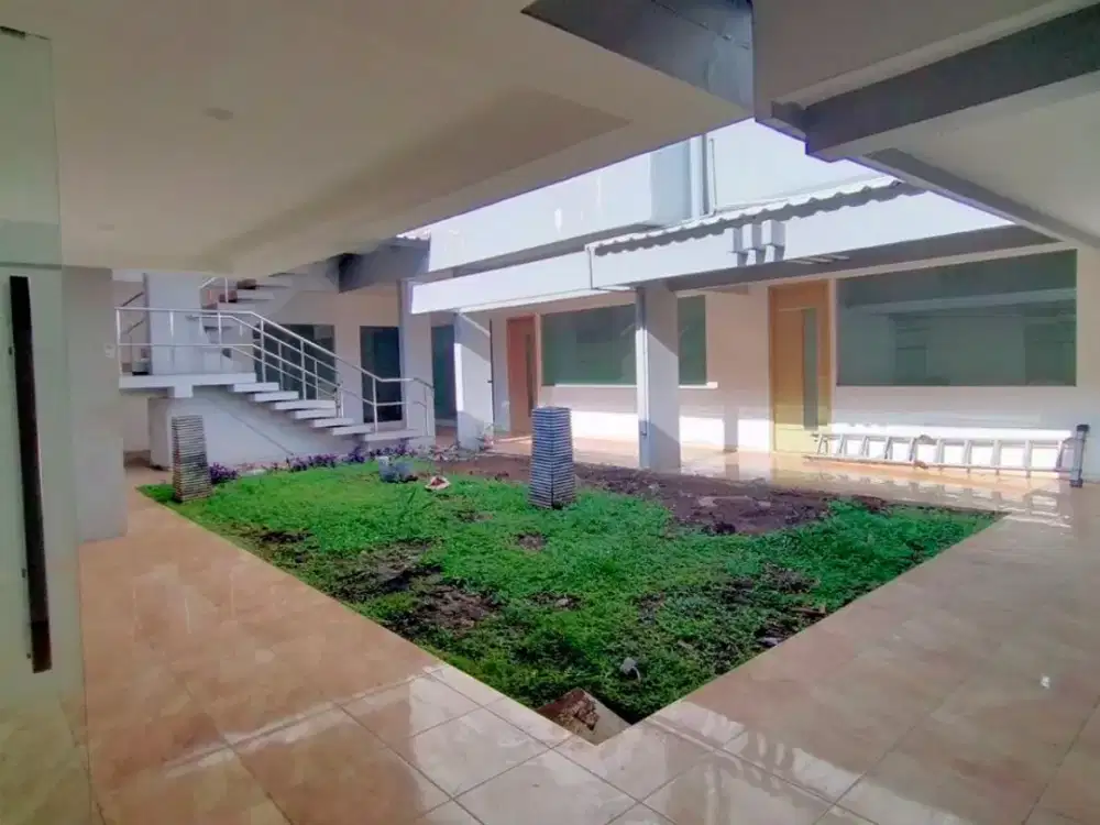 Tempat usaha Jl Raya Darmo Hadap barat