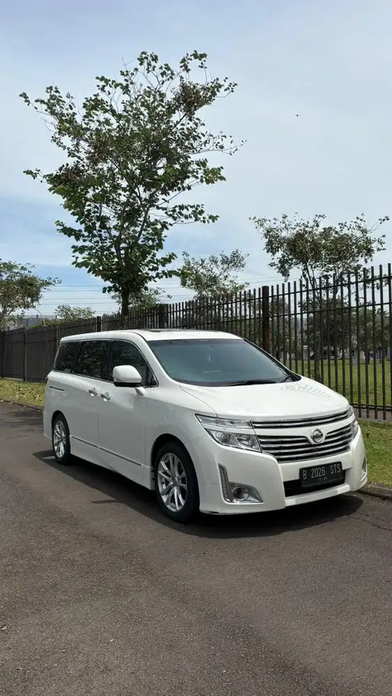 Nissan Elgrand 3.5 HWSTAR