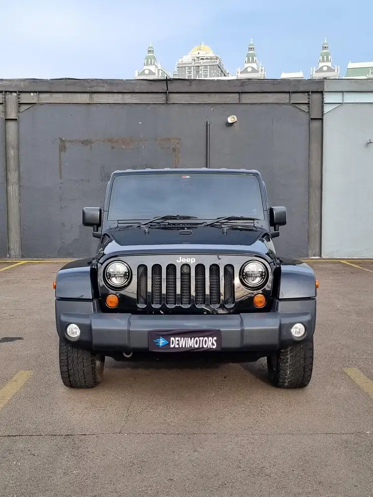 JEEP WRANGLER SAHARA DISEL 2011