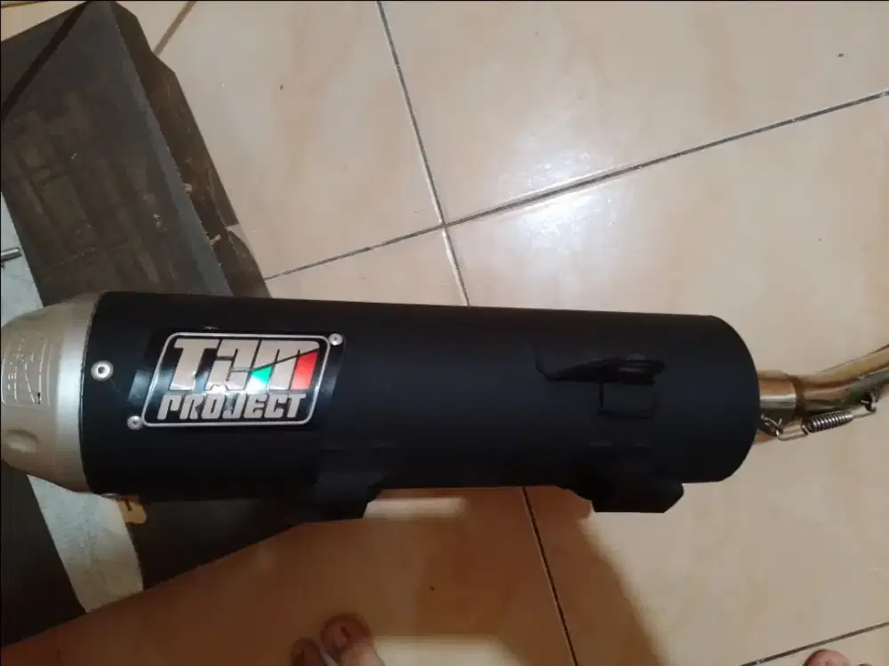 Knalpot tzm project untuk Vario 160