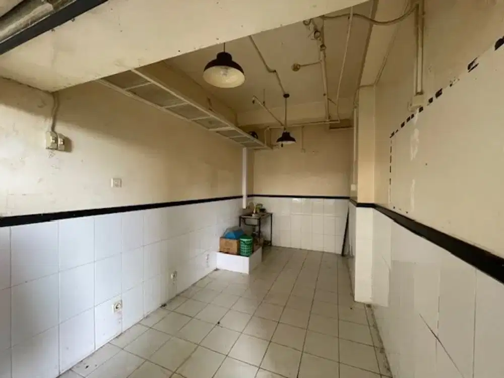 Disewakan Kios di Apartemen Kalibata City Tower Damar, Lokasi Strategis,