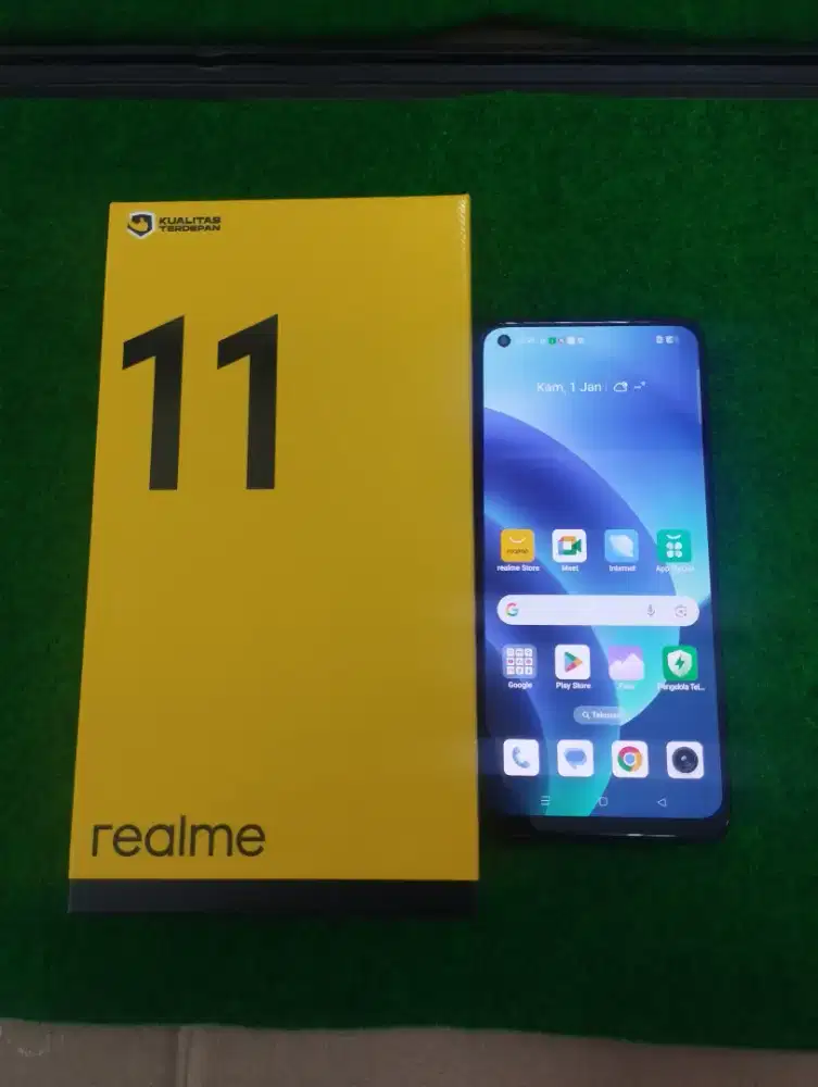 realme 11 ram 8/256gb lengkap mulus