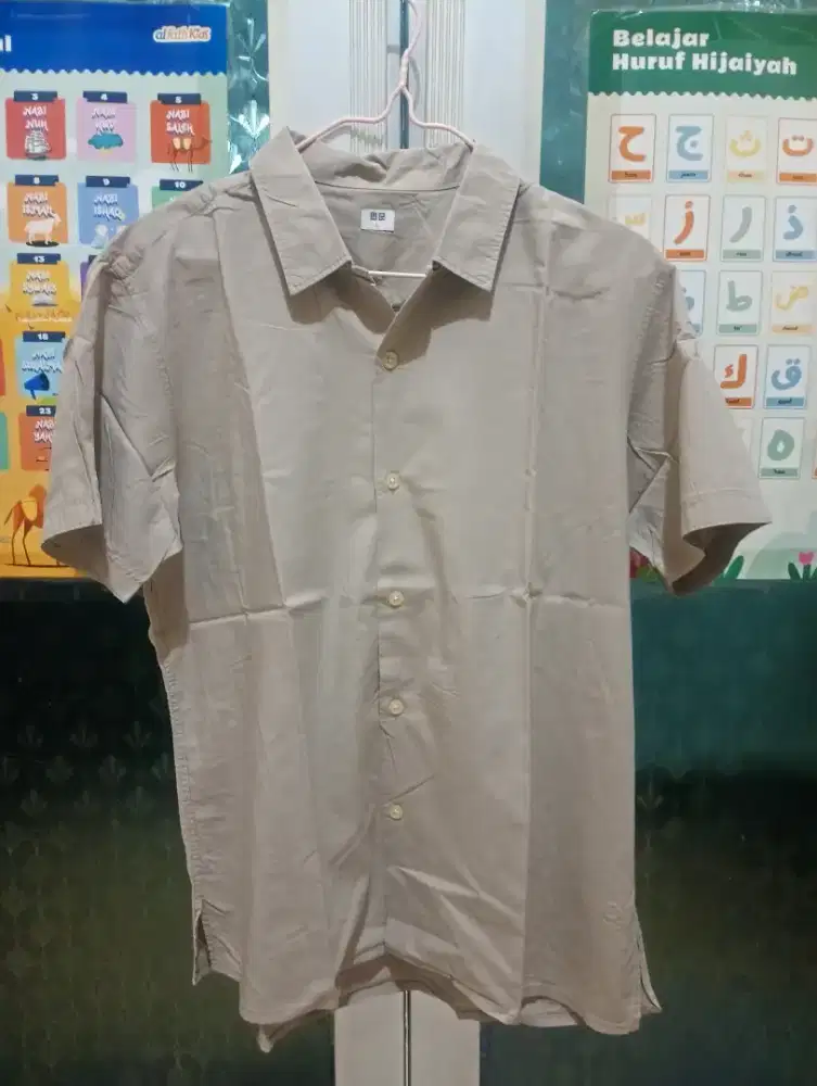 Kemeja Pria Uniqlo size L