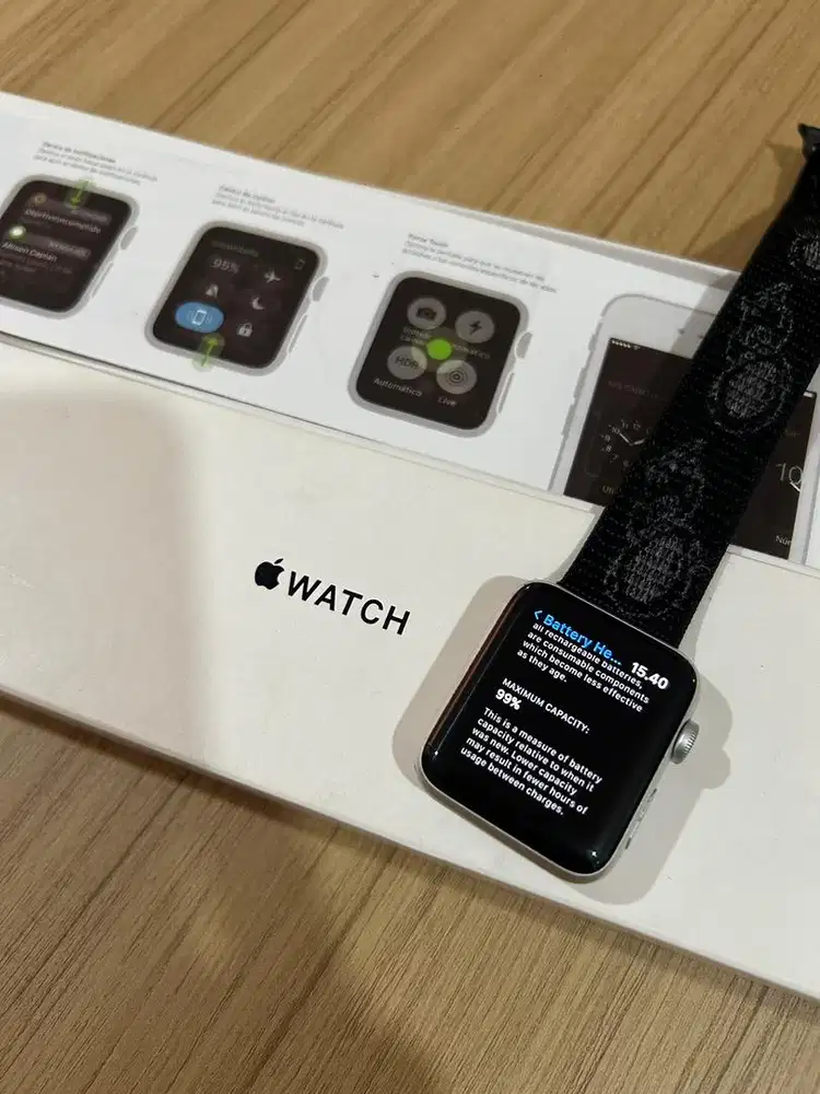 Apple watch series 3 42MM GPS