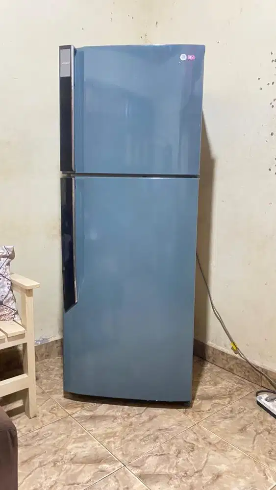kulkas LG 2 pintu tinggi