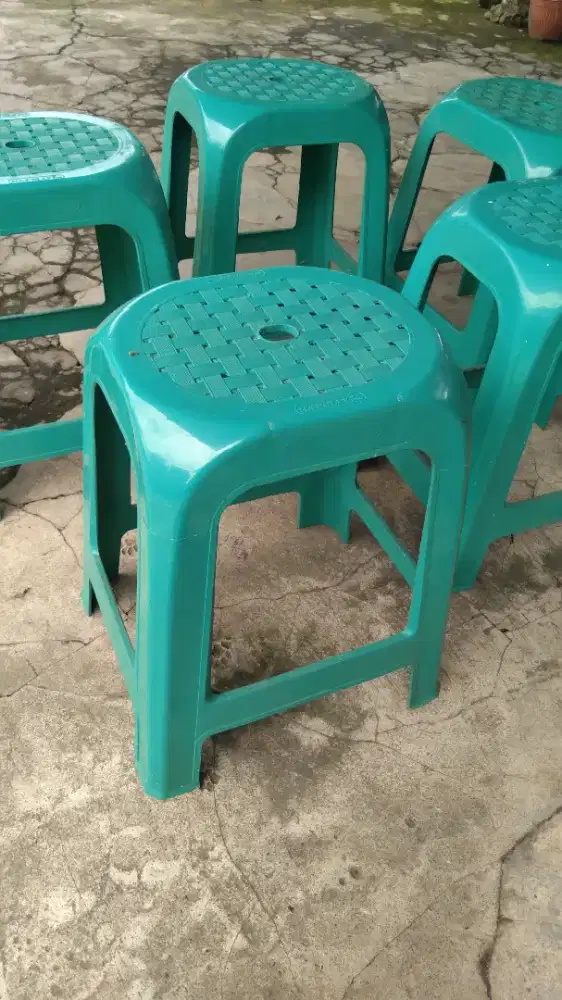 Kursi plastik napolly