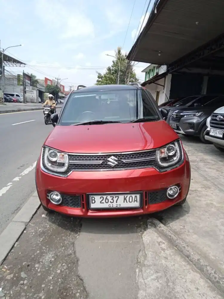 Suzuki Ignis 1.2 GX manual MT tahun 2018 warna Merah Bata / Orange