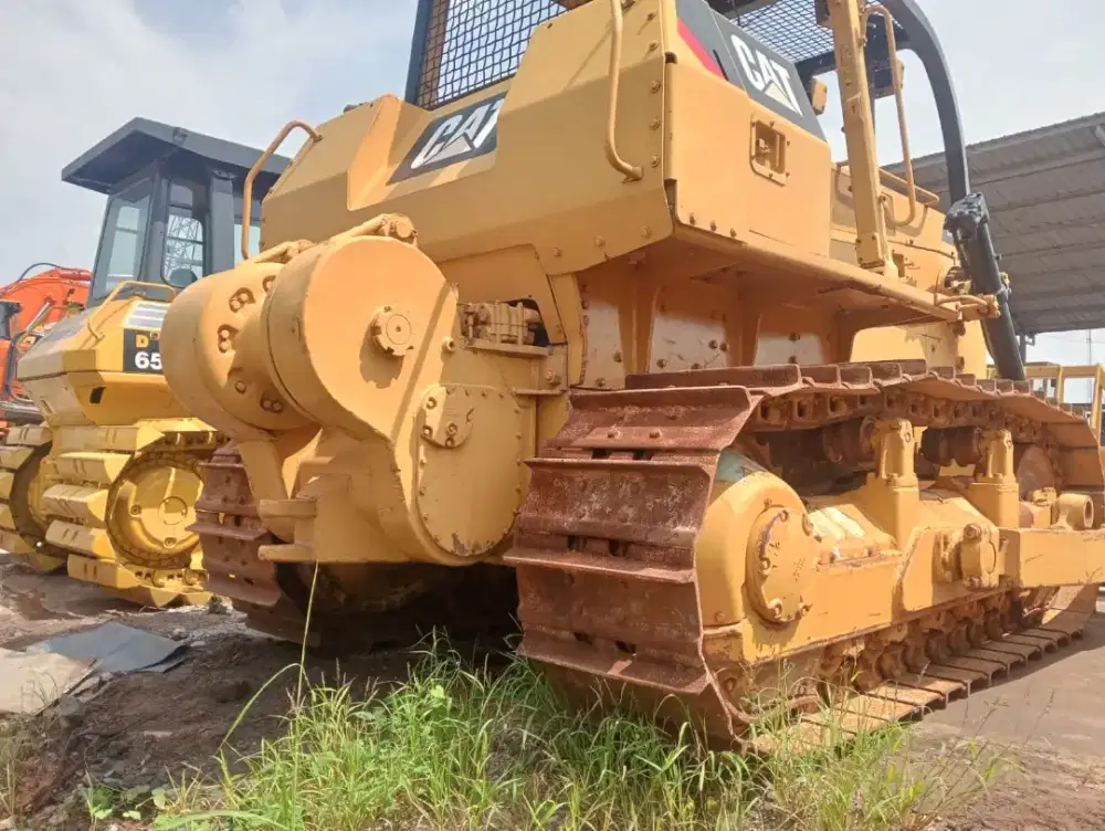 BULL DOZER + WINCH ALAT BERAT CATERPILLAR D7G-II