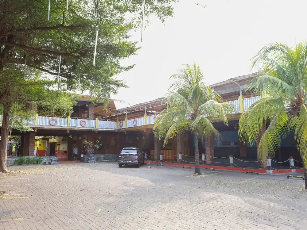 Dijual Cepat!  Resto Siap Pakai d Depok