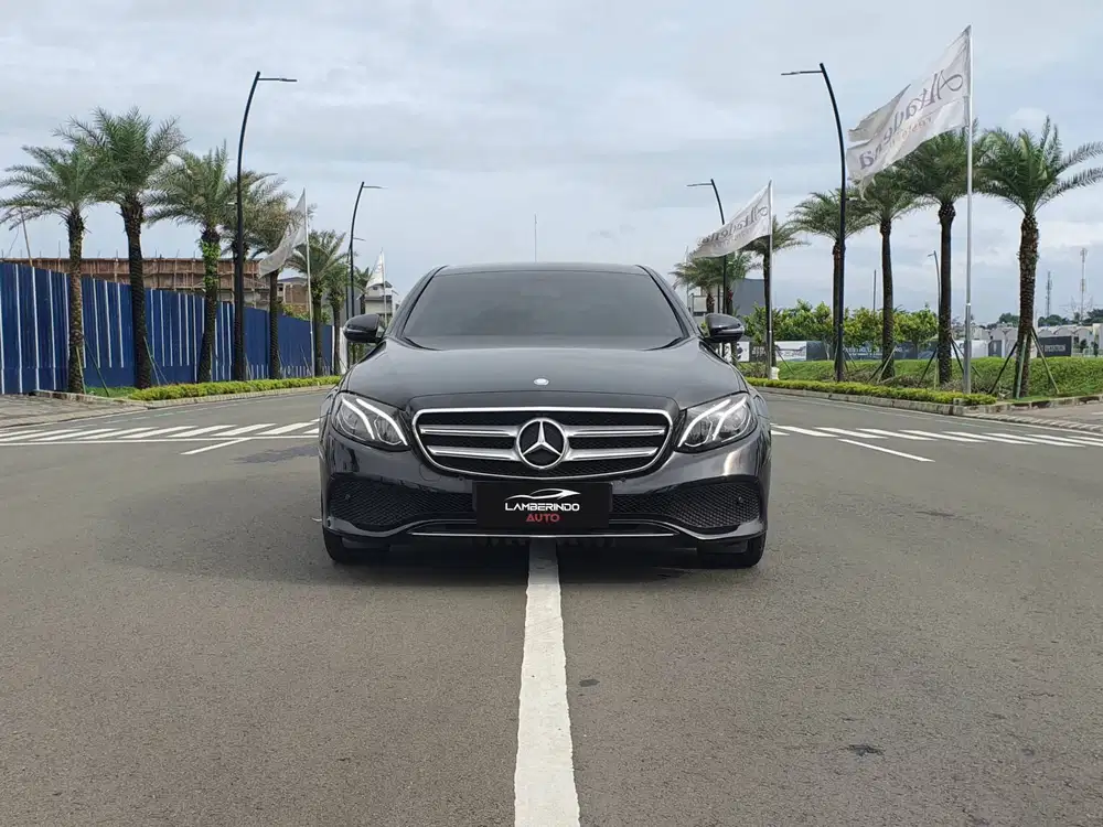 MERCEDES BENZ E250 AVG 2.0 TURBO 2017 W213 2018