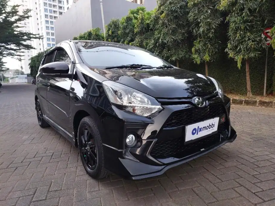 DP 5% Toyota Agya 1.2 GR Sport One Tone AT Hitam CUBMD