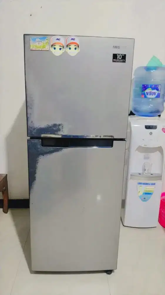 Dijual kulkas 2 pintu Samsung inverter Tidak Dingin