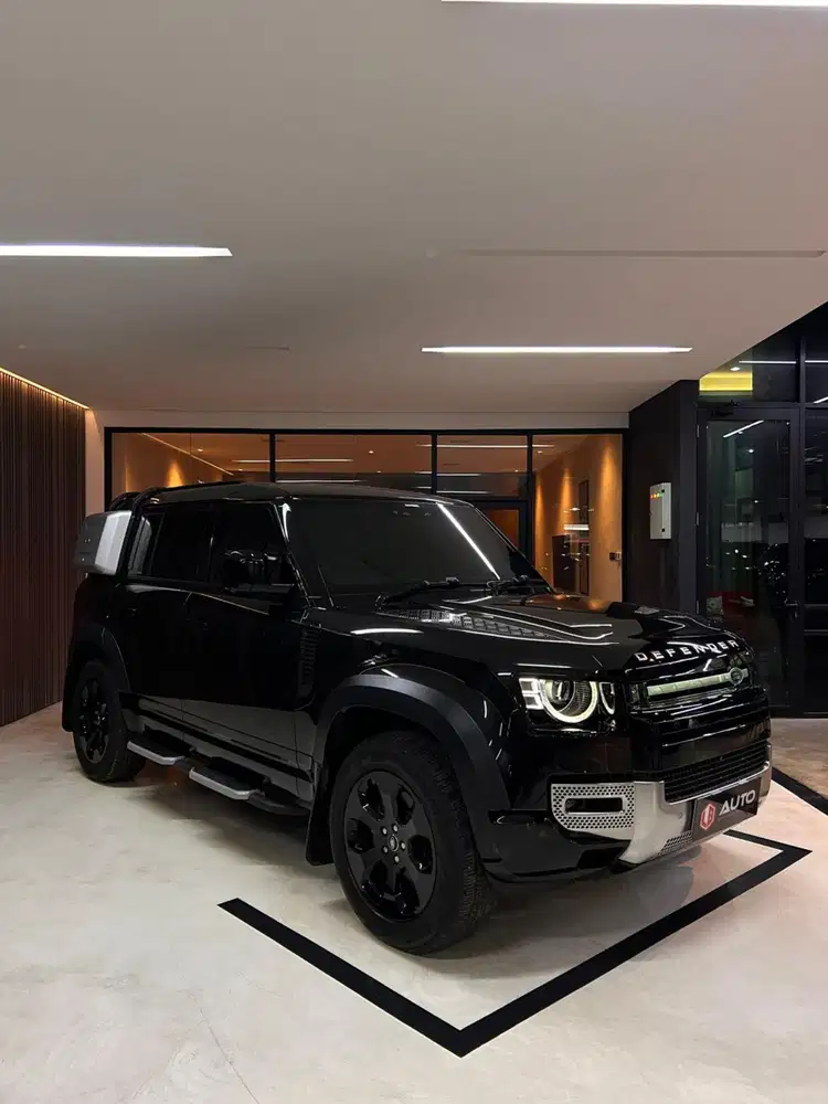 Land Rover Defender 110 SE 2.0 AT 2023 Hitam Km25rb B2215SME Nik 2022