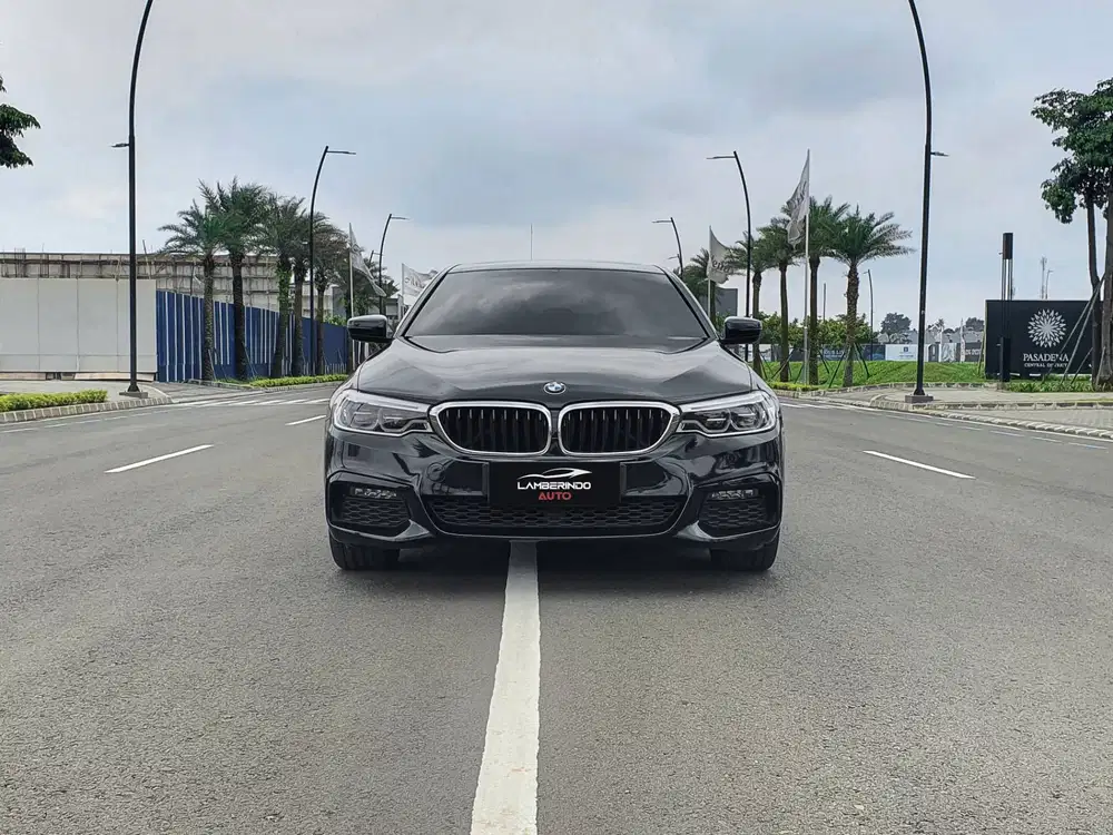 BMW G30 530i M-SPORT 2.0 TURBO 2021 HITAM 2020