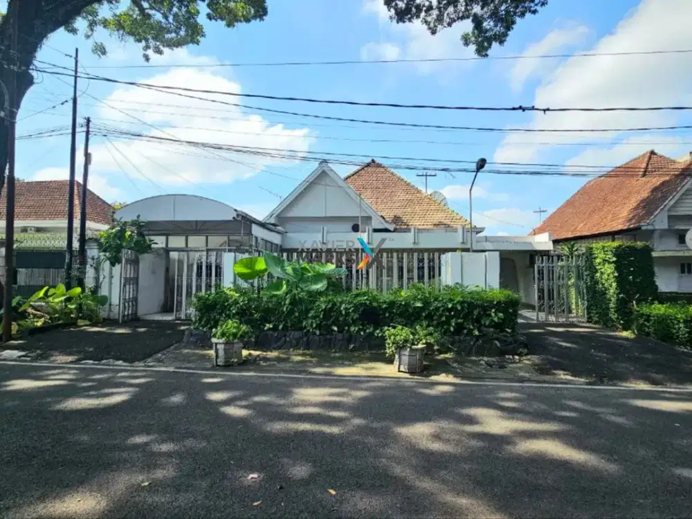 Dijual / Disewakan Rumah Klasik di Jalan Tangkuban Perahu Klojen Kota Malang