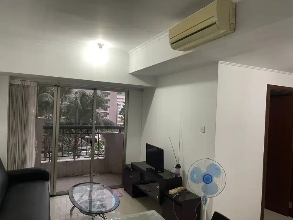 Furnish Lantai Rendah Apartemen 2 BR di Waterplace Tower B