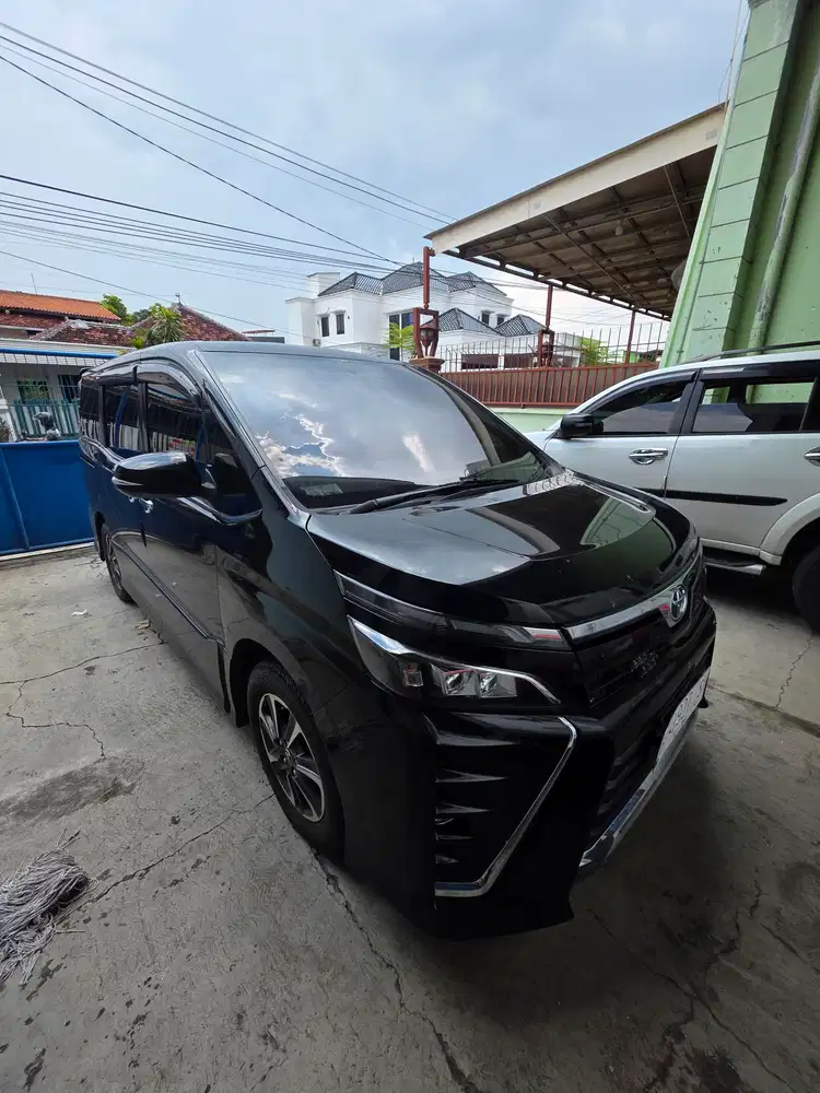 Toyota Voxy 2018 Bensin