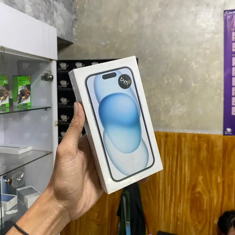 iPhone 15 128Gb New Bergaransi Resmi iBox . Garansi Belum Jalan