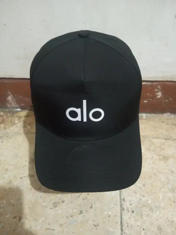 Topi Alo yoga big logo second bekas