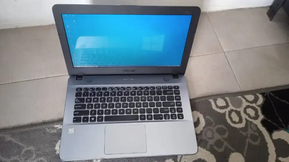 Asus X441uR i3 Gen7 ssd128Gb Ram 4g ddr4